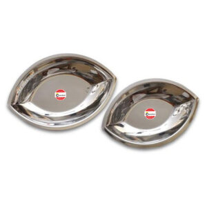 An oval stainless steel curry dish, ideal for serving Indian cuisine.